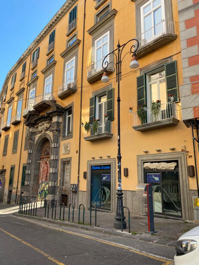 Bed and Breakfast Dimora Donna Elena Nápoles Exterior foto
