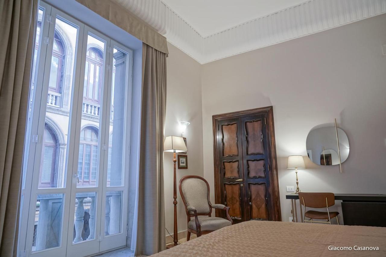 Bed and Breakfast Dimora Donna Elena Nápoles Exterior foto